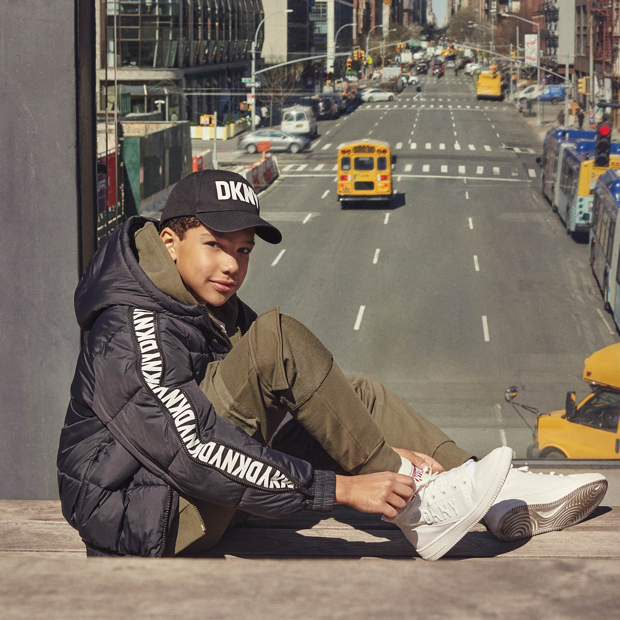 Interchangeable High-Top Trainers DKNY