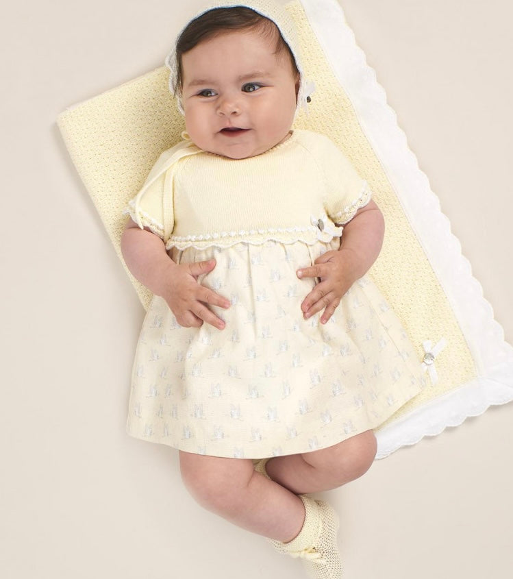 Knit Newborn Shawl "Cigüeña" Paz Rodriguez