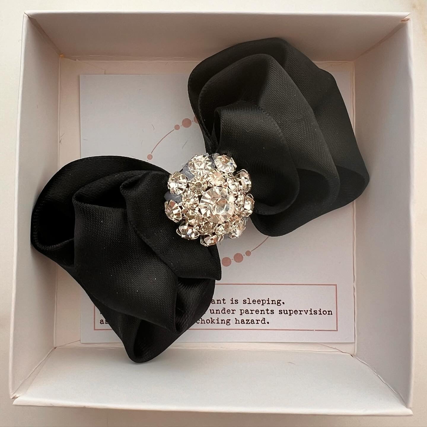 Leyla Hair Bow Child by petalsINK