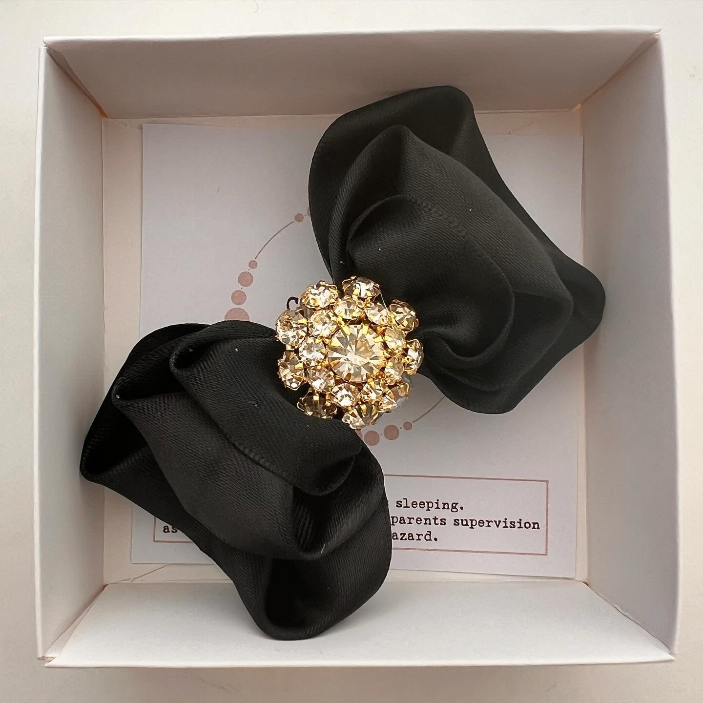 Leyla Hair Bow Child by petalsINK